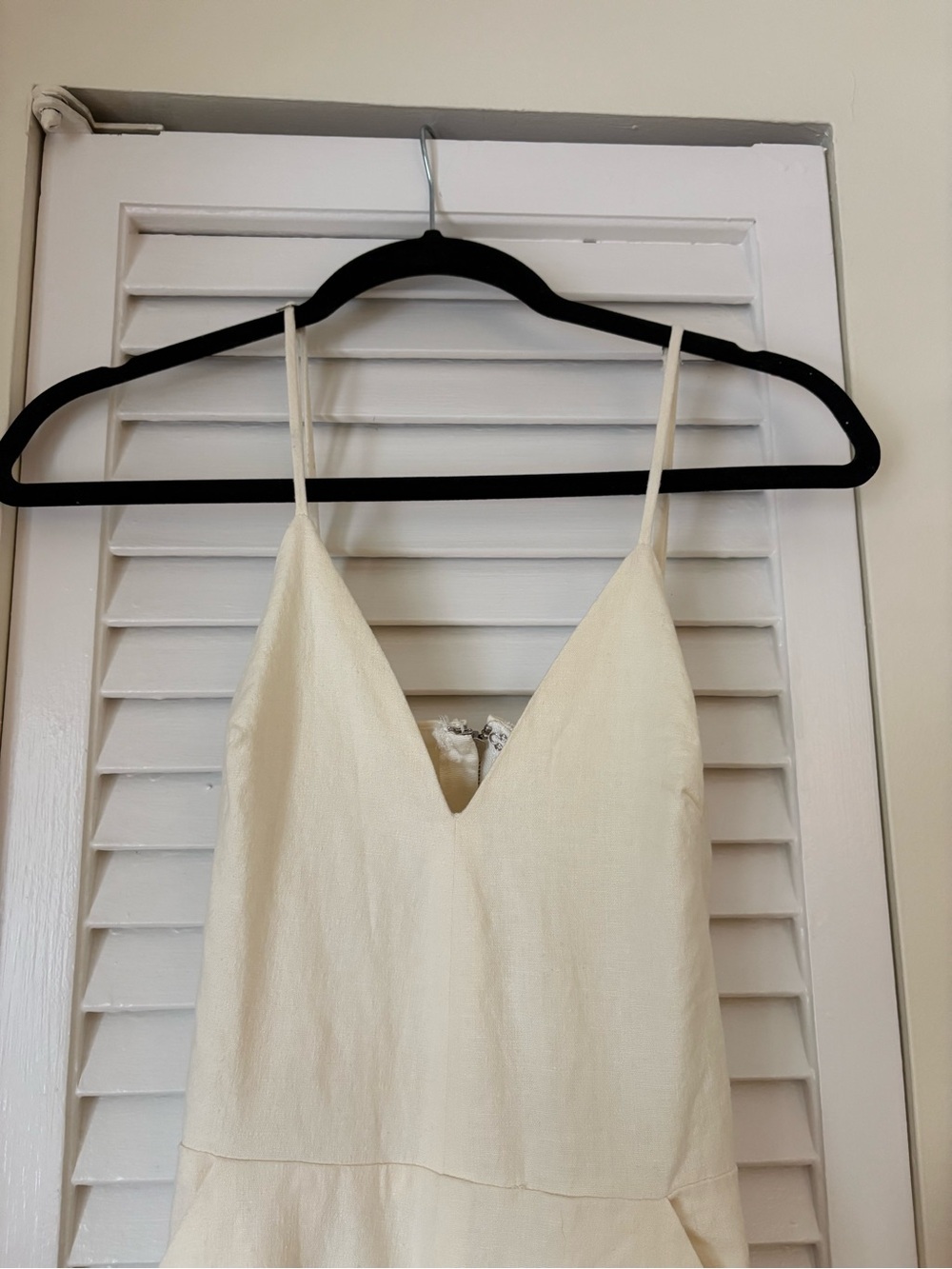 Sleeveless V-Neck Cream Women’s Jumper